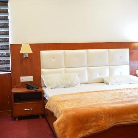 Galleu Hill Resort Shimla Buitenkant foto