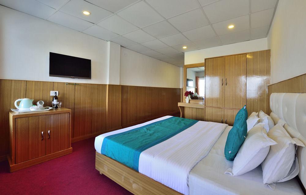 Galleu Hill Resort Shimla Buitenkant foto